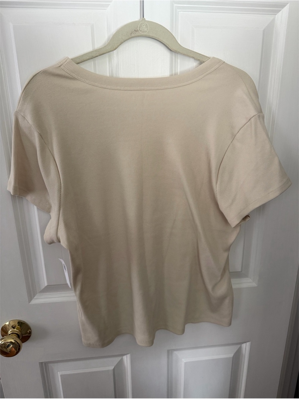 Old Navy Women's Short Sleeve Ribbed Tee in Light Beige - Picture 4 of 4